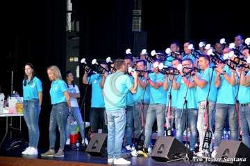 Presentación con éxito de la murga teldense Las Golisnionas (Foto Francisco Javier Santana)